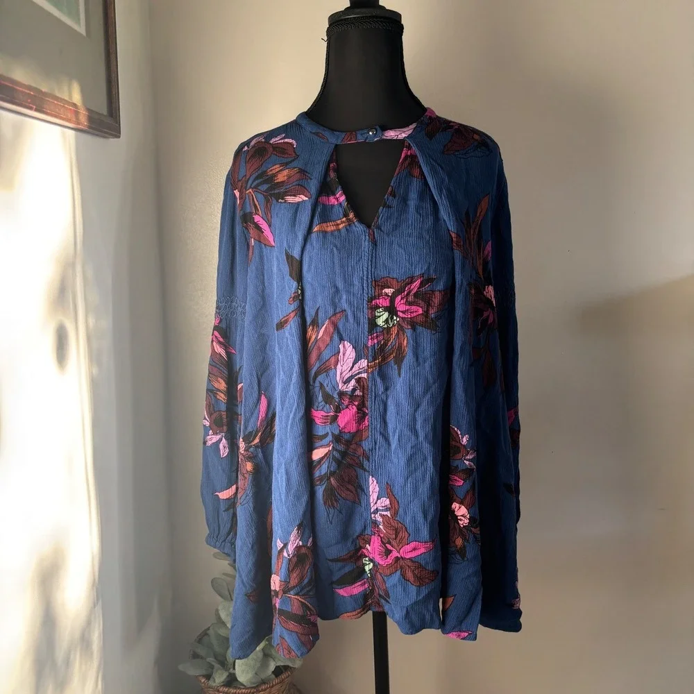 Free People Tree Swing‎ Blue Floral Print Keyhole Neck Long Sleeve Tunic Boho S - Picture 9 of 14